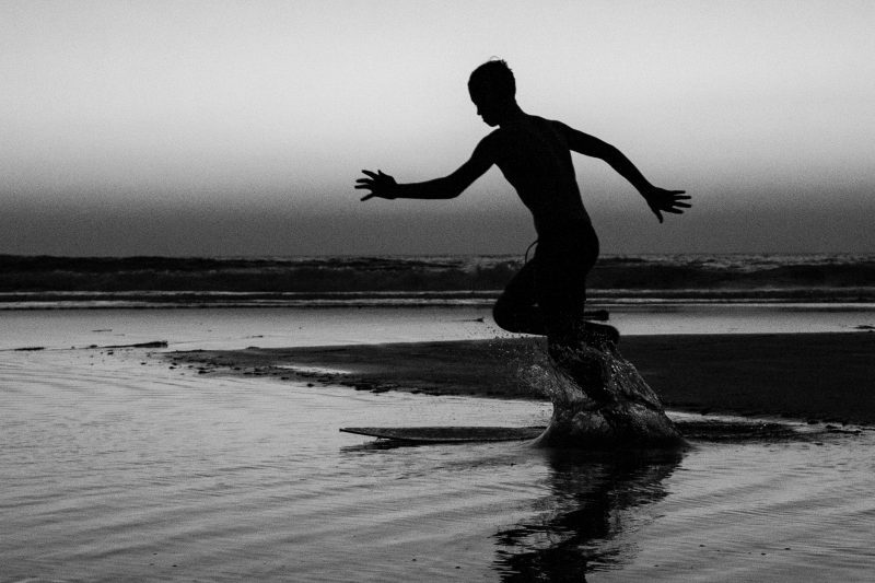 Kid flatland Skim boarding